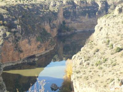 Río Duratón-Embalse de Burgomillodo;hayedo de montejo rutas caracena soria ruta volcanes olot viaje 